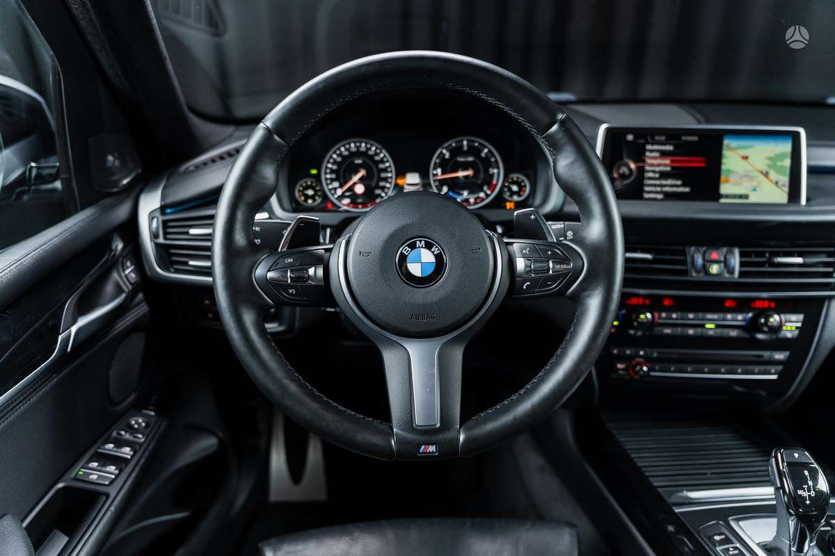 BMW X5, 3.0 l., off-road / crossover