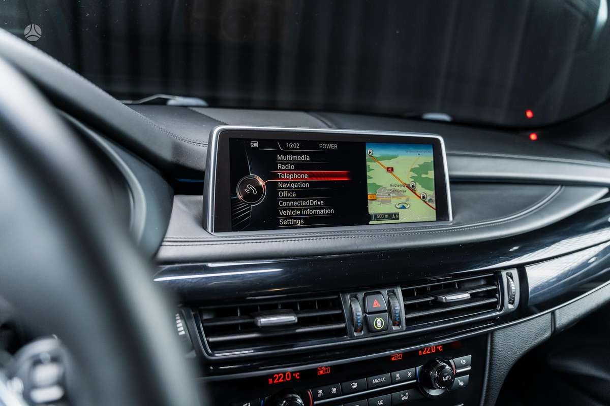 BMW X5, 3.0 l., off-road / crossover