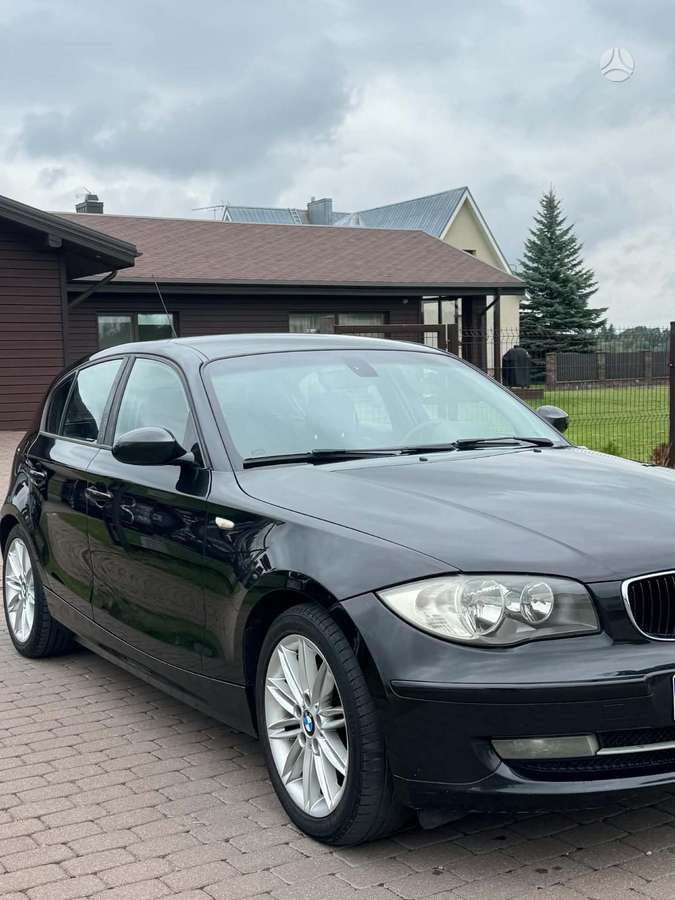 BMW 118, 2.0 l., hatchback