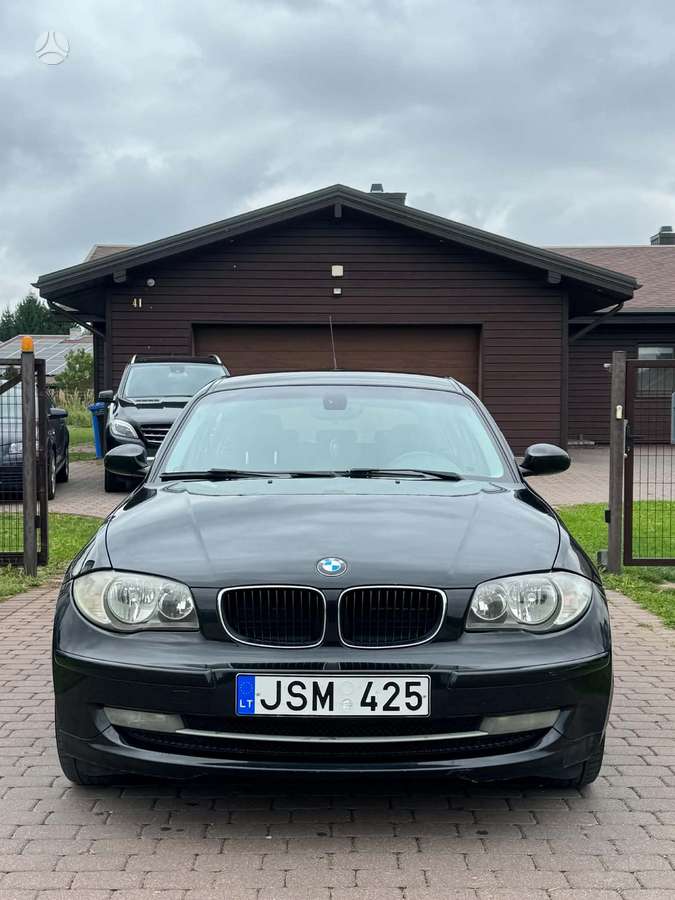 BMW 118, 2.0 l., hatchback