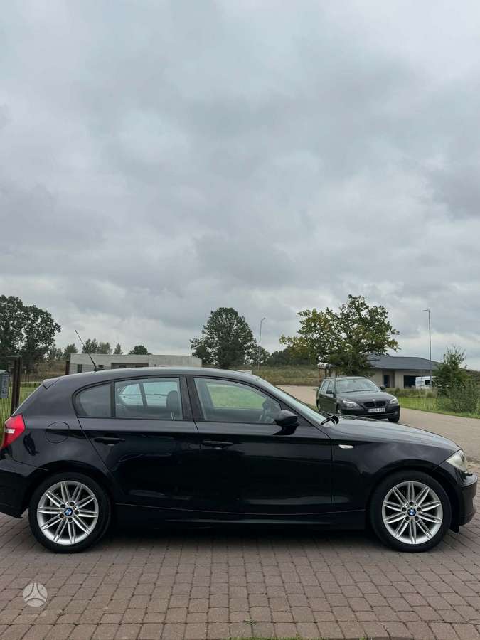 BMW 118, 2.0 l., hatchback