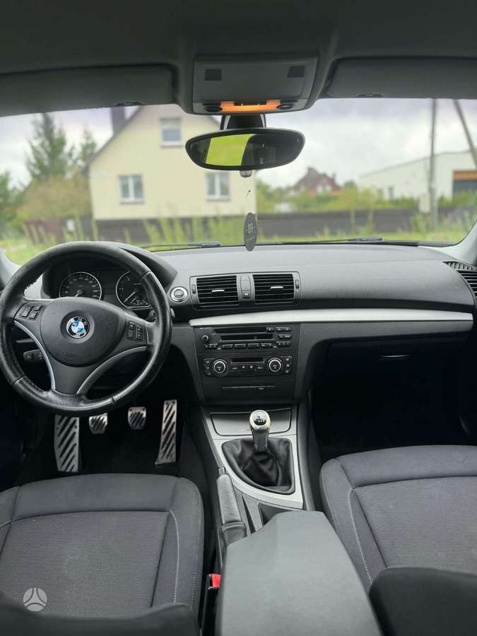 BMW 118, 2.0 l., hatchback
