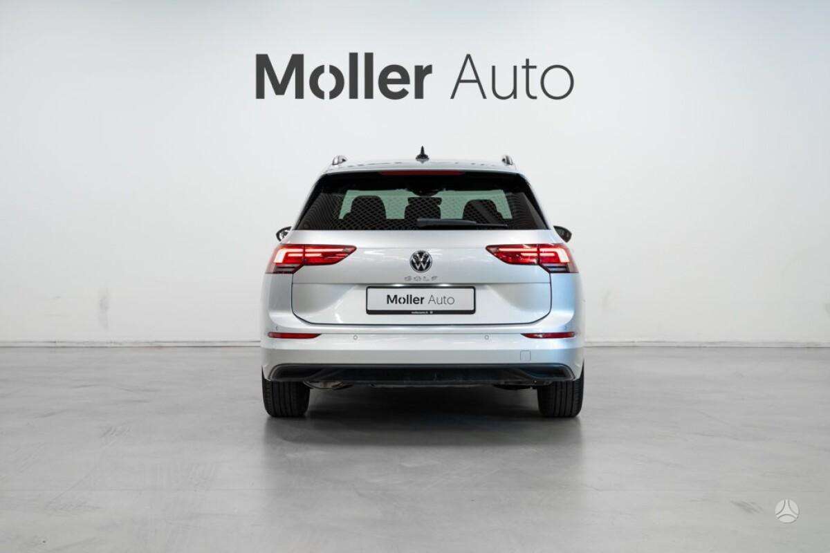 Volkswagen Golf - 6
