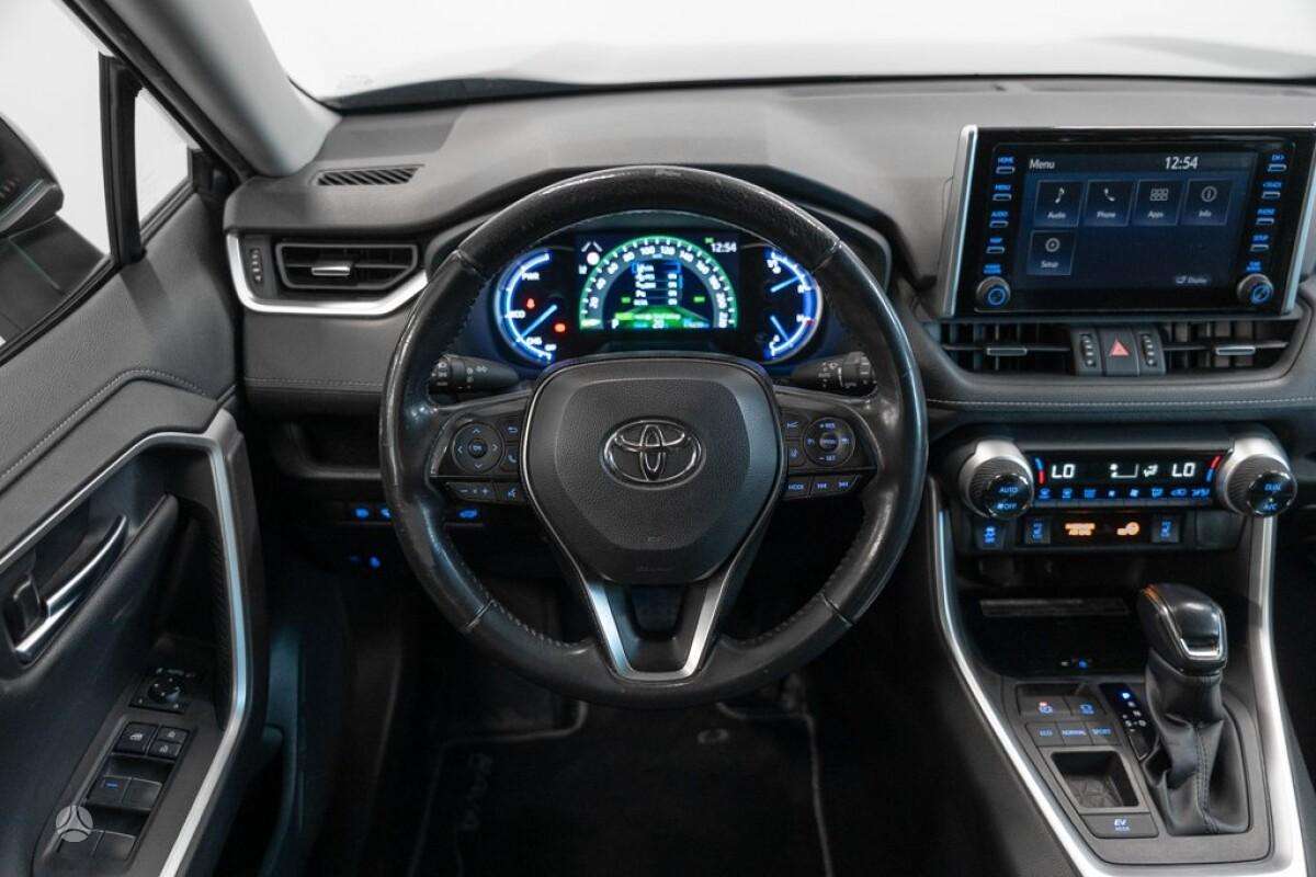 Toyota RAV4 - 9