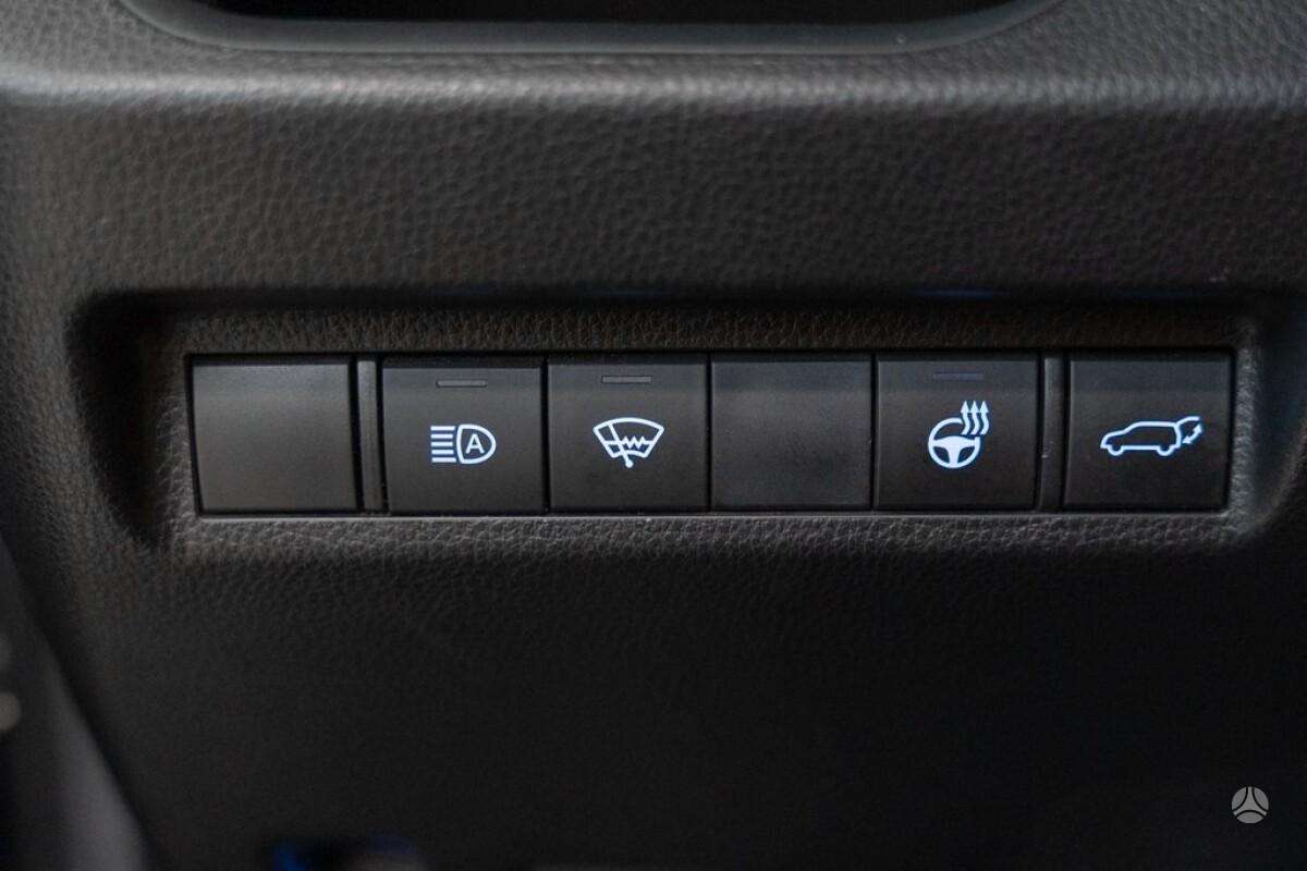 Toyota RAV4 - 11