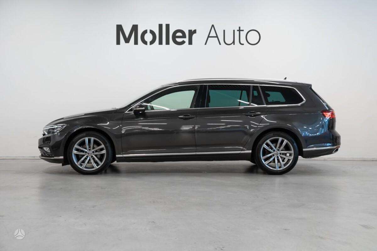 Volkswagen Passat - 2