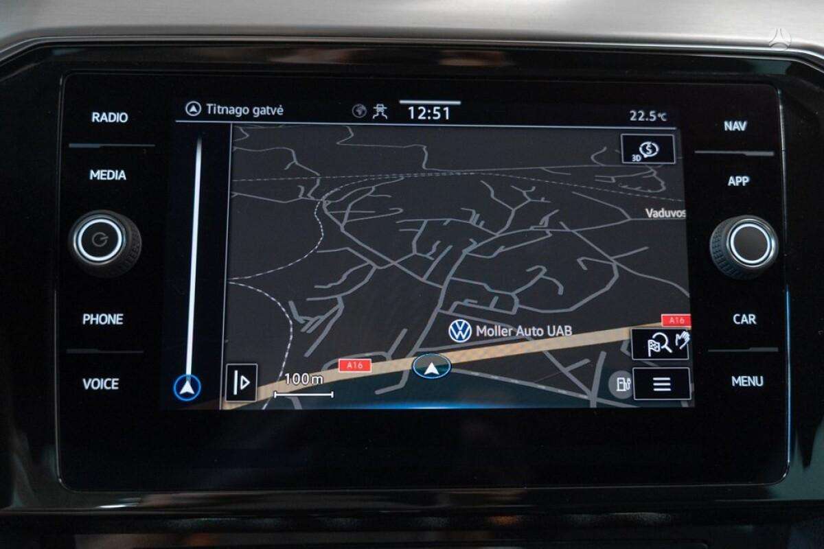 Volkswagen Passat - 12