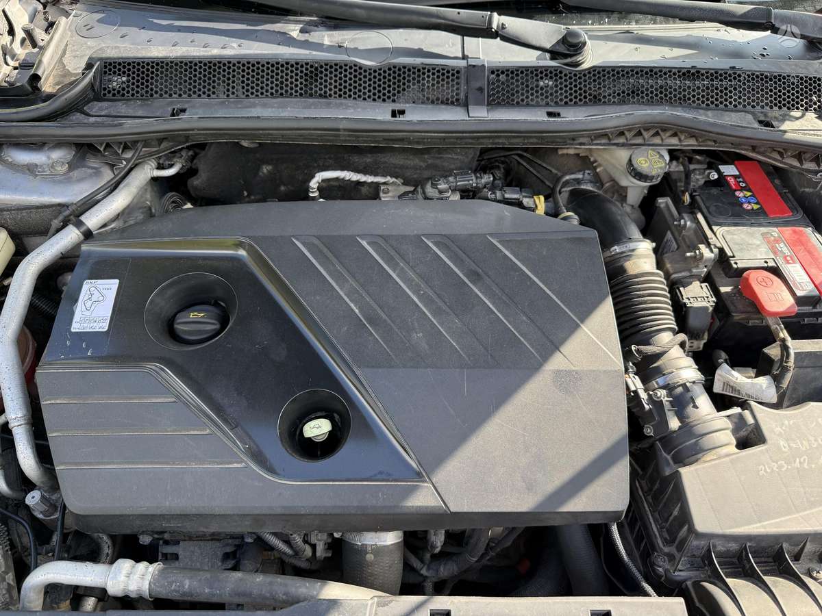 Peugeot 508, 2.0 l., hatchback