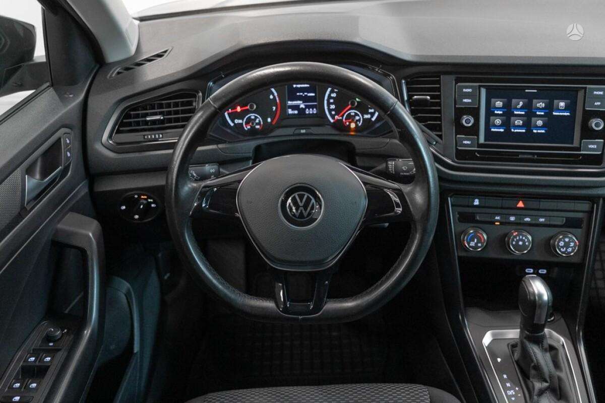 Volkswagen T-Roc - 9