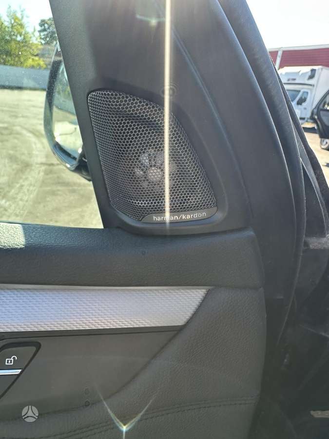 BMW X5, off-road / crossover