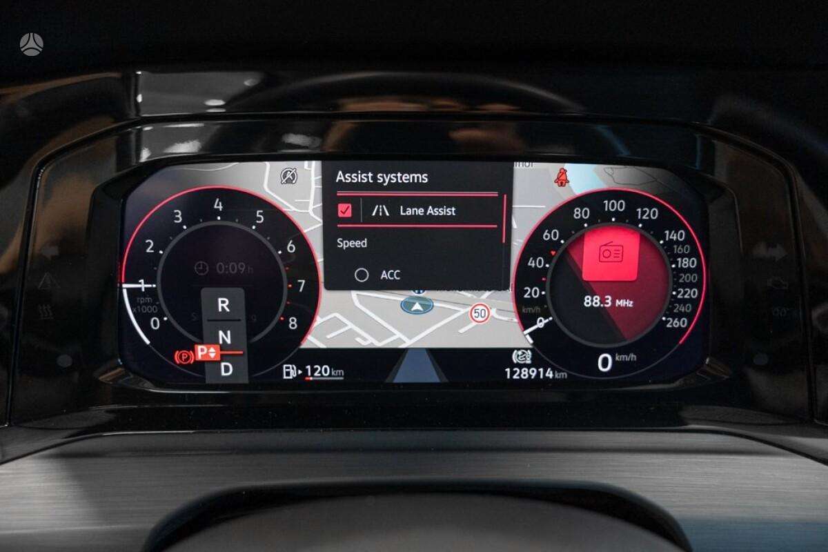 Volkswagen Golf - 11
