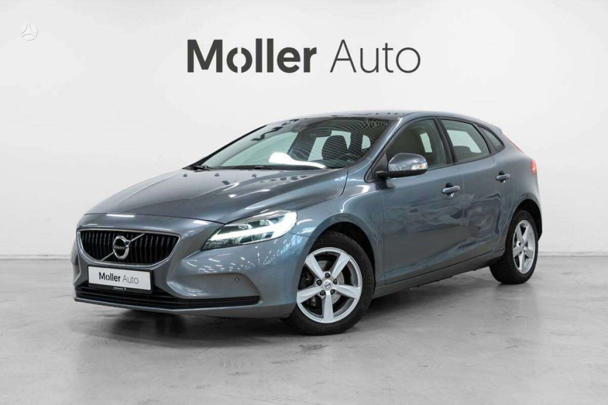 Volvo V40, 2.0 l., hatchback