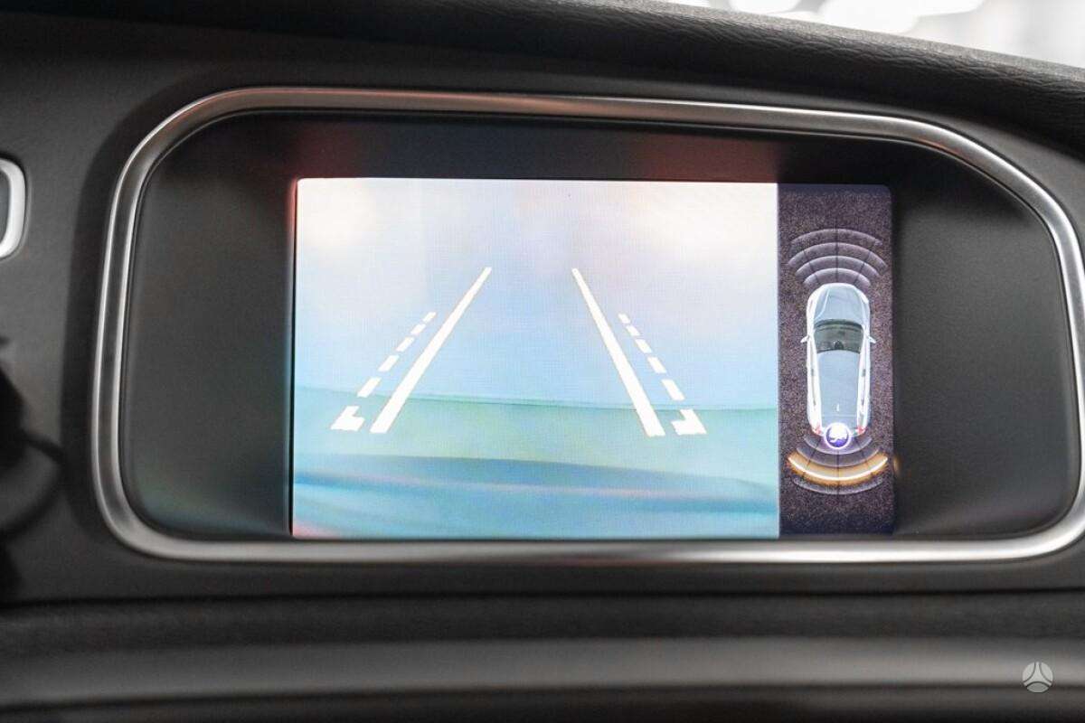 Volvo V40, 2.0 l., Хэтчбек
