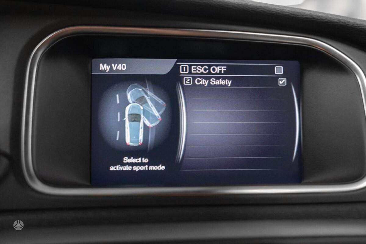 Volvo V40, 2.0 l., hatchback