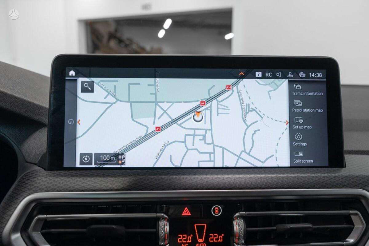 BMW X3, 2.0 l., off-road / crossover