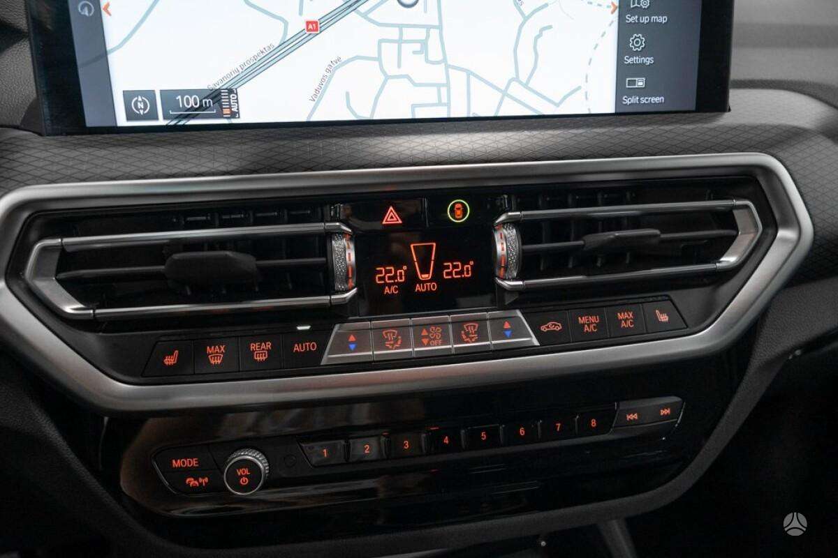 BMW X3, 2.0 l., off-road / crossover