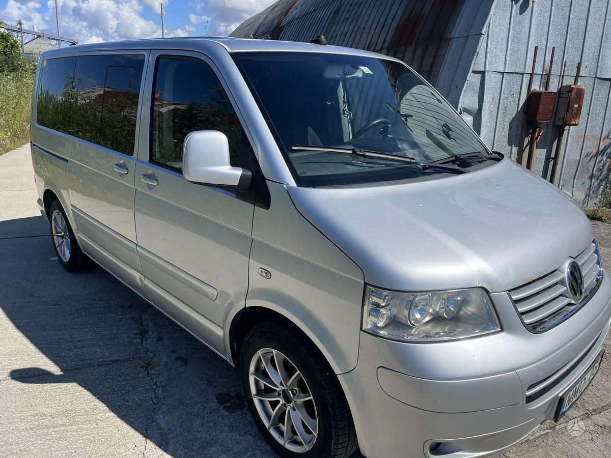 Volkswagen Multivan - 1