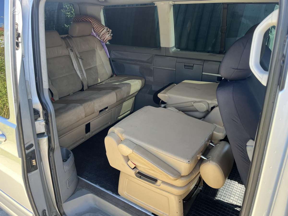 Volkswagen Multivan, 2.5 l., Минивэн