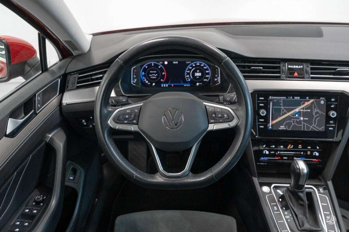 Volkswagen Passat - 9