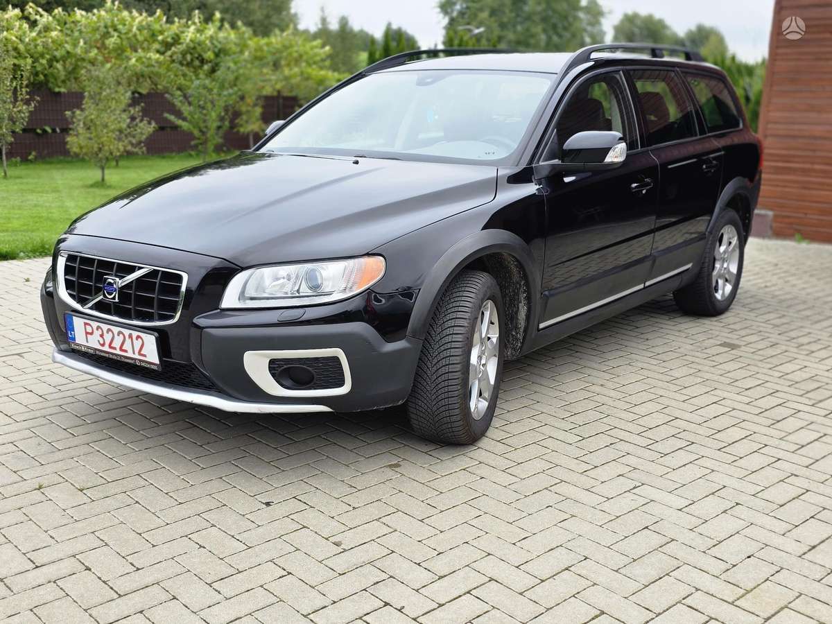Volvo XC70, 2.4 l., wagon