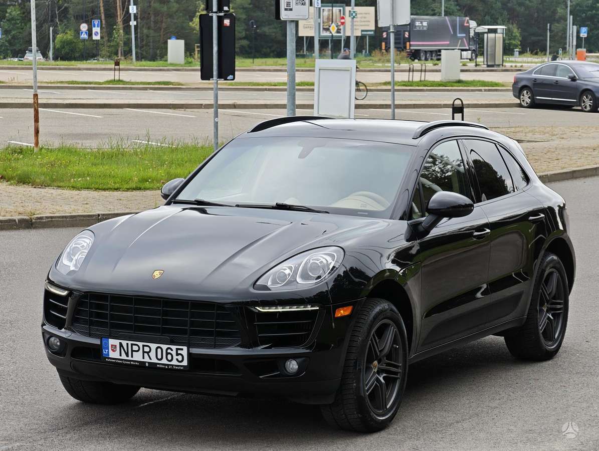 Porsche Macan - 4