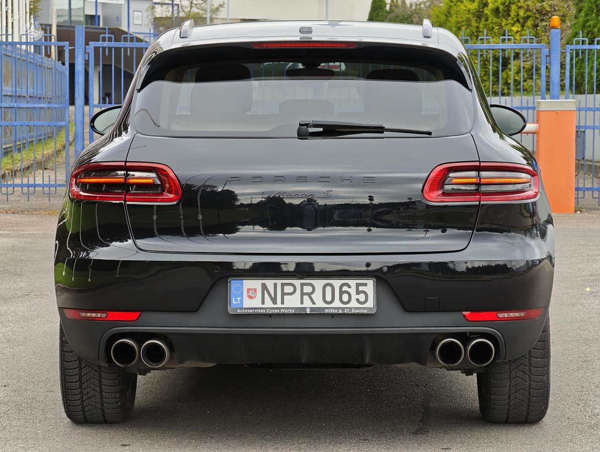 Porsche Macan - 8