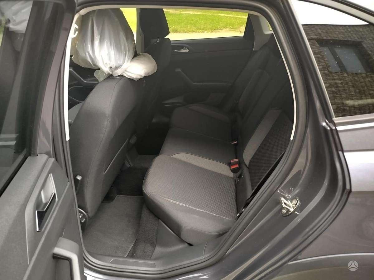 Volkswagen Taigo, hatchback