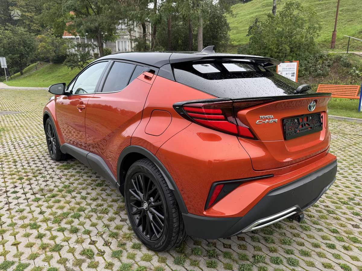 Toyota C-HR - 8
