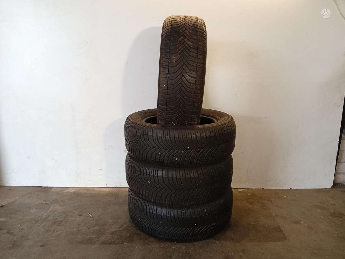 Michelin CROSSCLIMATE, всесезонные 235/55 R17