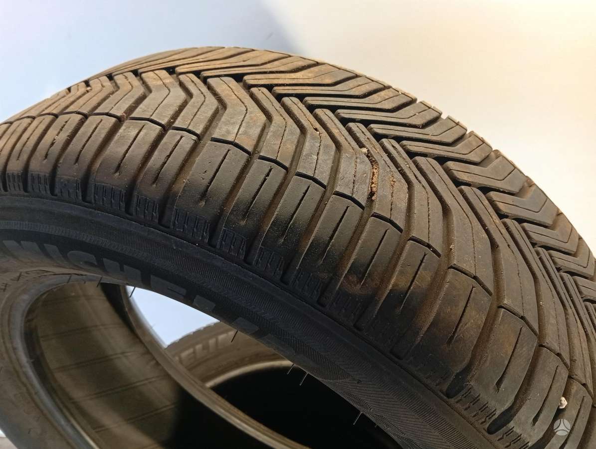 Michelin CROSSCLIMATE, universalios 235/55 R17