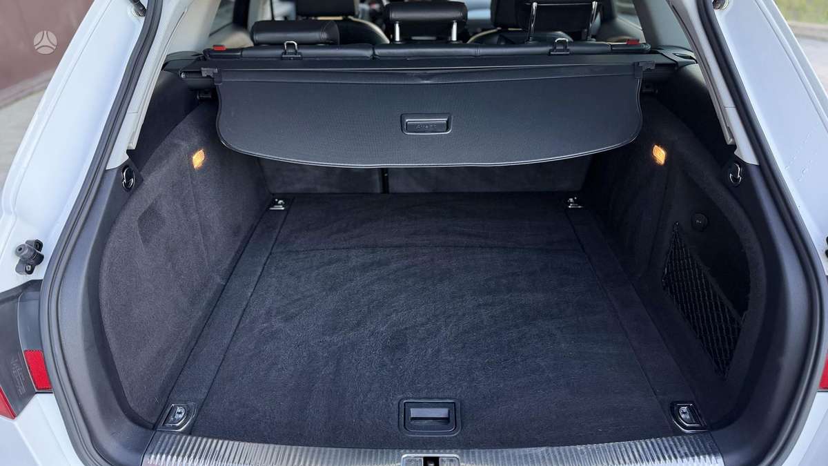 Audi A4, 1.8 l., universalas
