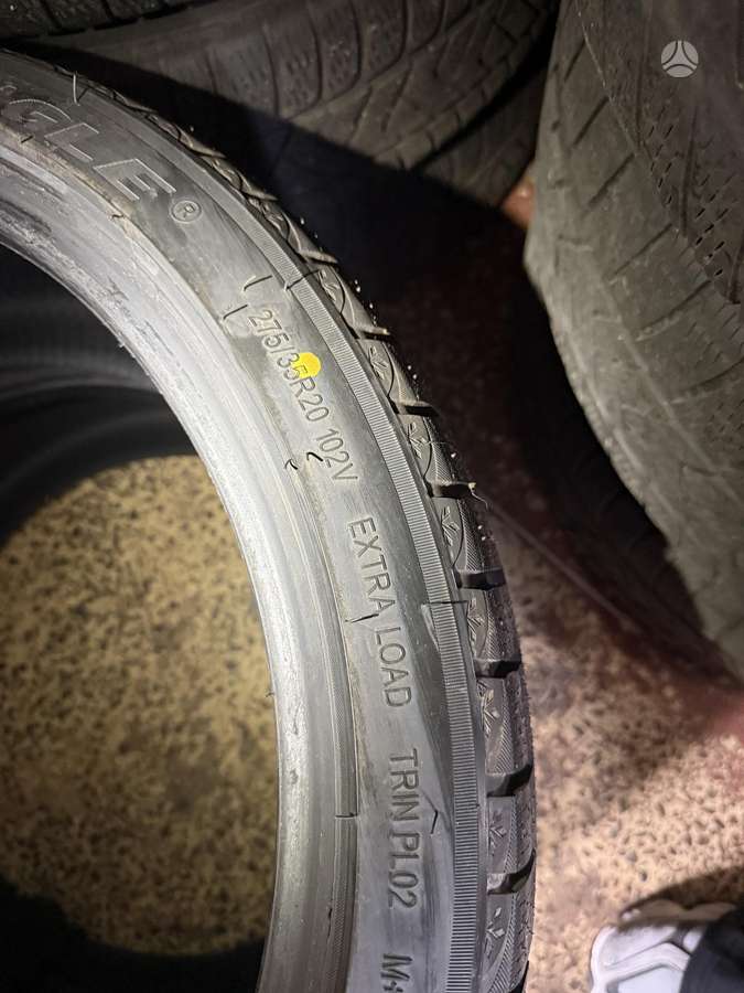Triangle, winter 245/40 R20