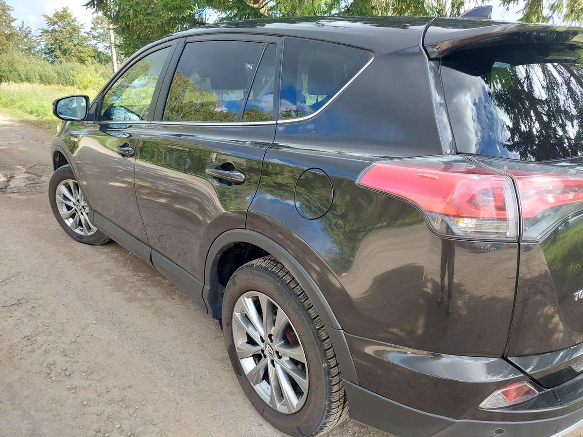 Toyota RAV4 - 4