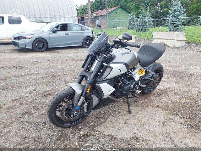 Ducati Diavel 1262cc, superbikes