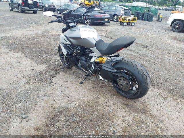 Ducati Diavel 1262cc, спортбайки / superbikes