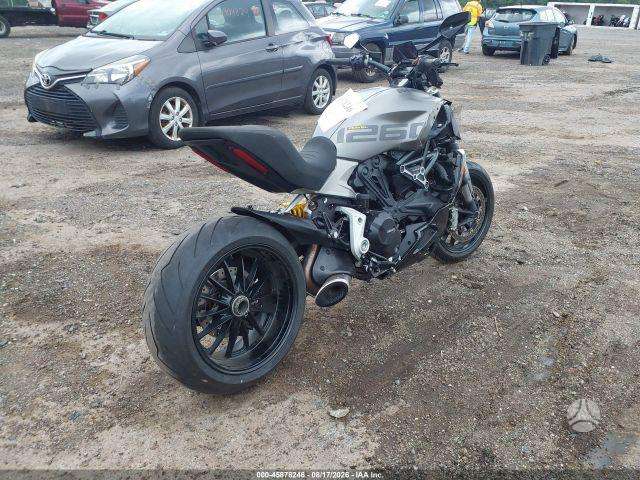 Ducati Diavel 1262cc, спортбайки / superbikes