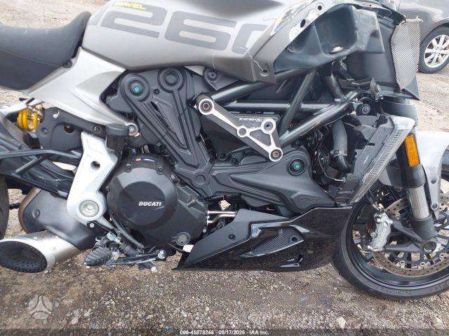 Ducati Diavel 1262cc, спортбайки / superbikes