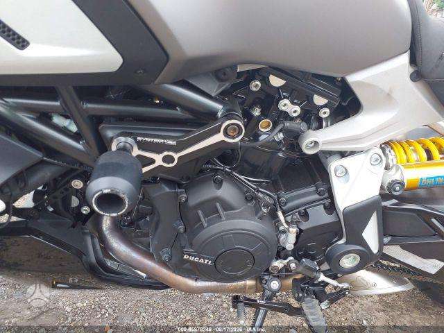 Ducati Diavel 1262cc, спортбайки / superbikes