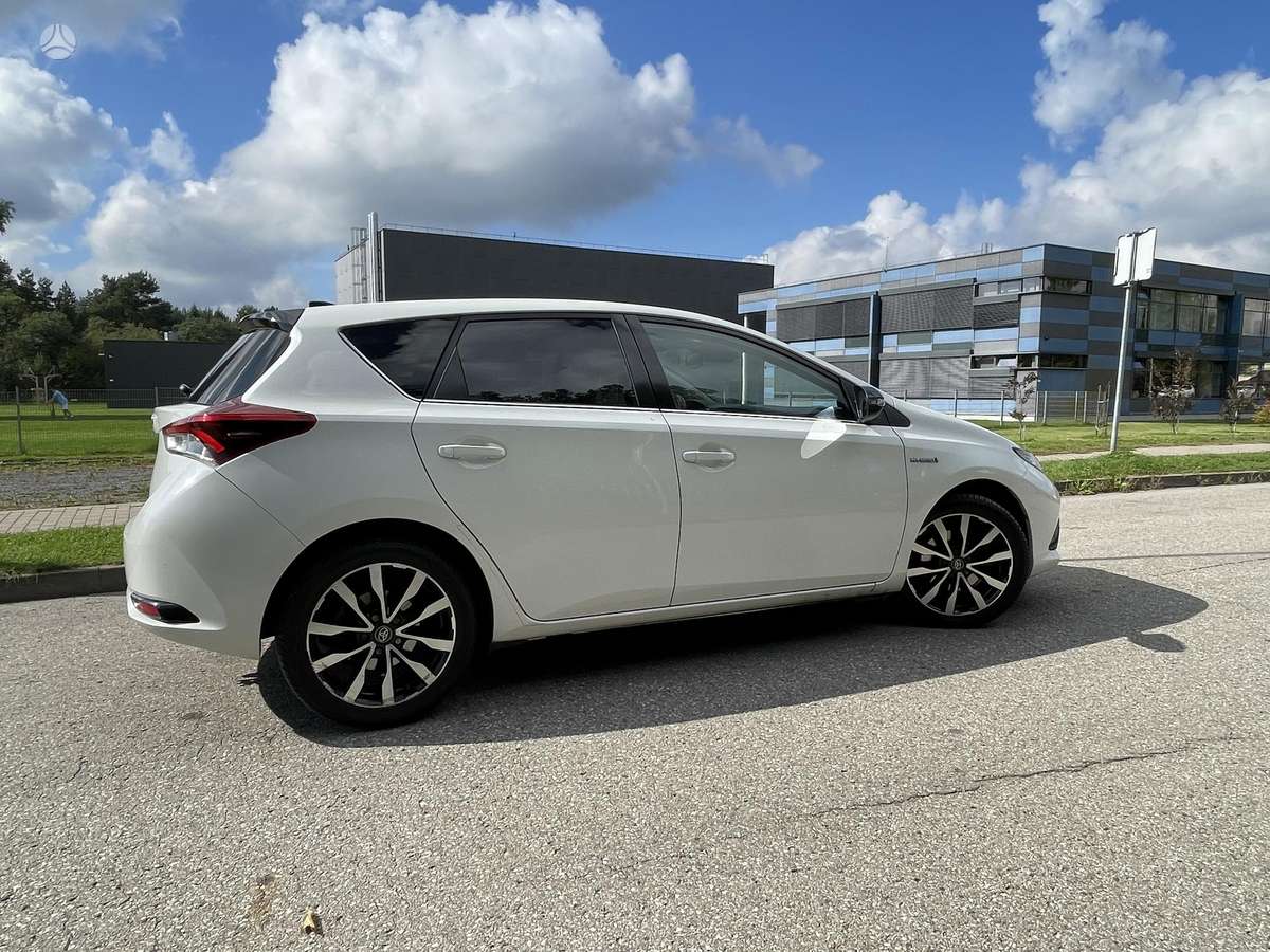 Toyota Auris - 10