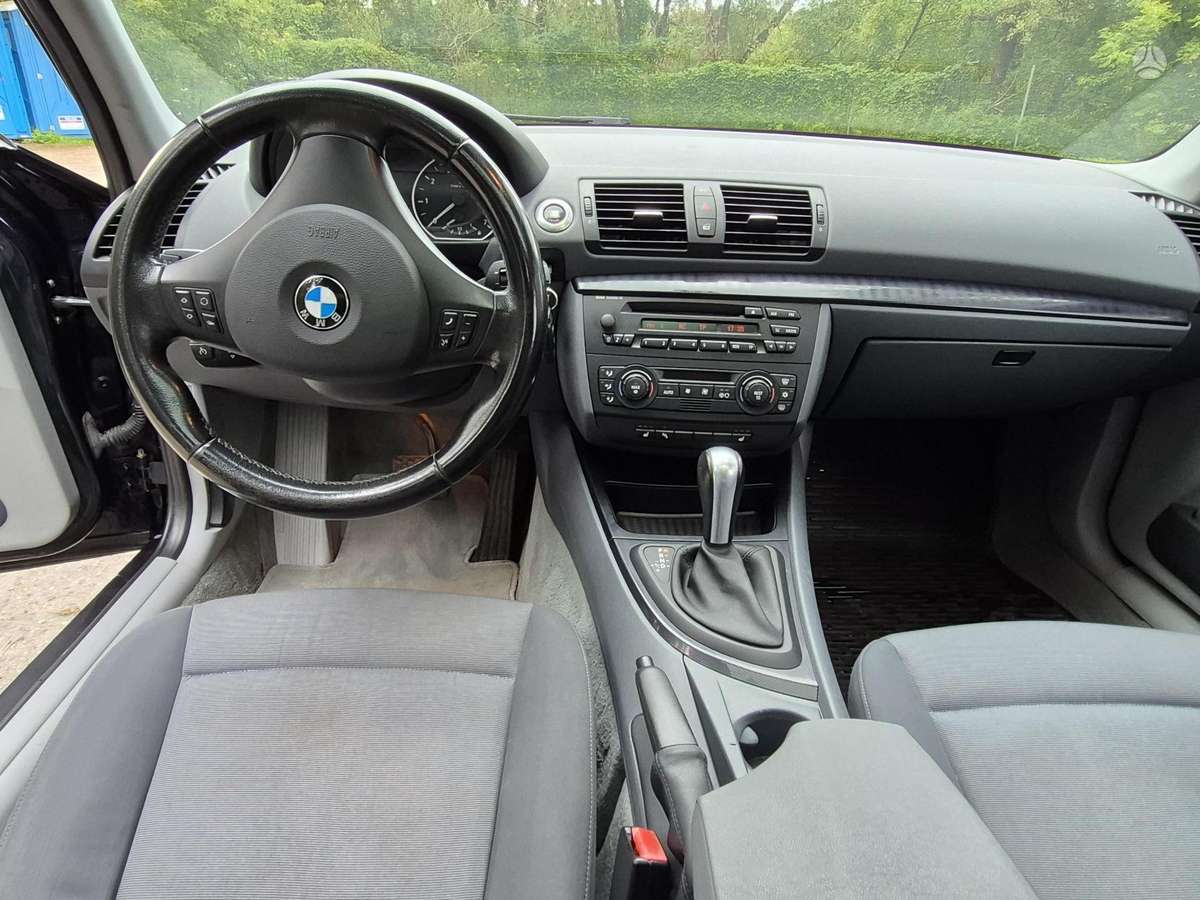 BMW 118, 2.0 l., hatchback