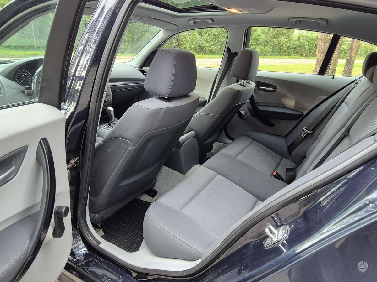 BMW 118, 2.0 l., hatchback