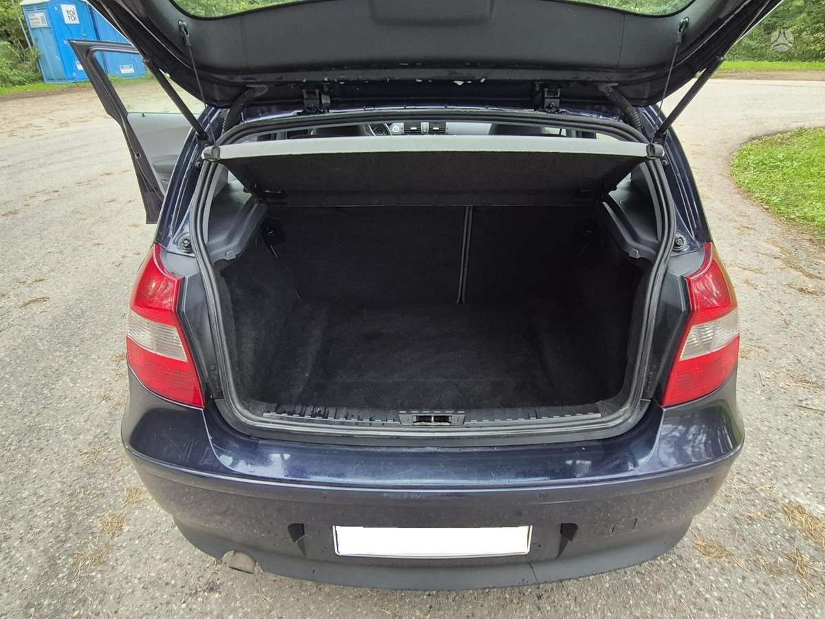 BMW 118, 2.0 l., hatchback