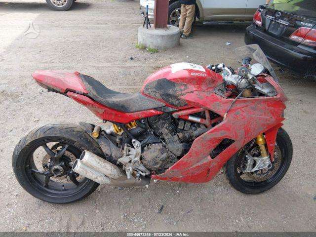 Ducati Supersport 937cc, superbikes