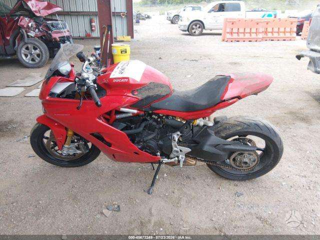 Ducati Supersport 937cc, superbikes