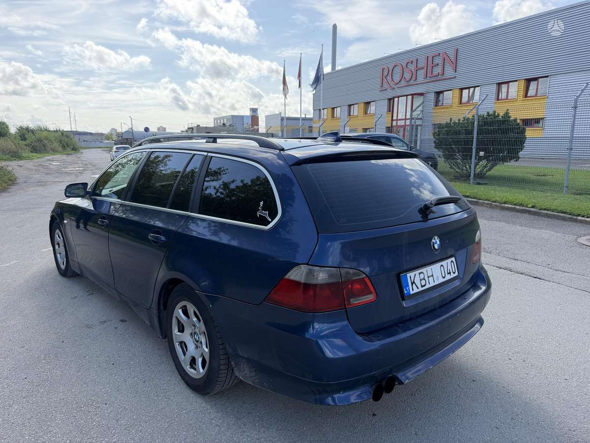 BMW 525, Универсал