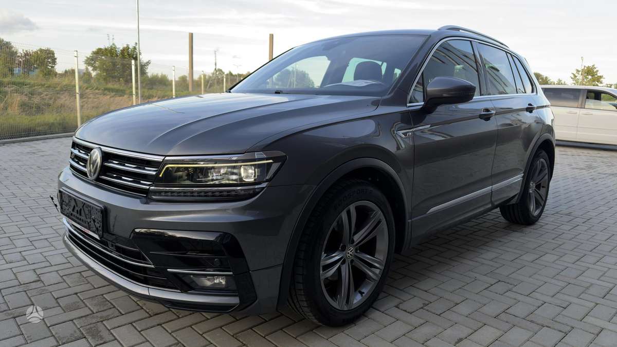 Volkswagen Tiguan - 2