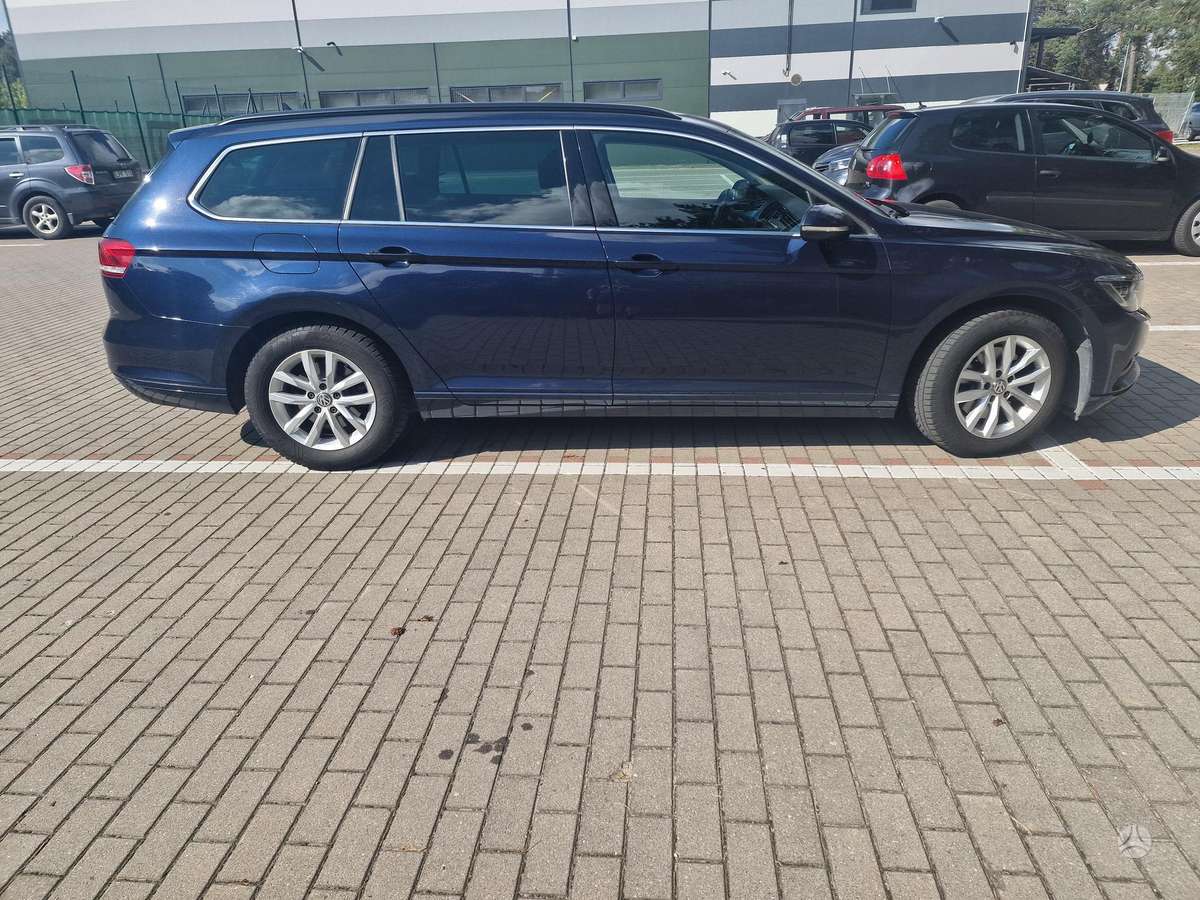 Volkswagen Passat - 2