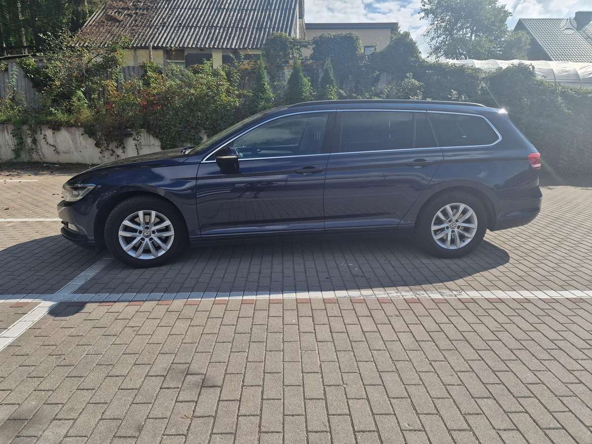 Volkswagen Passat - 3