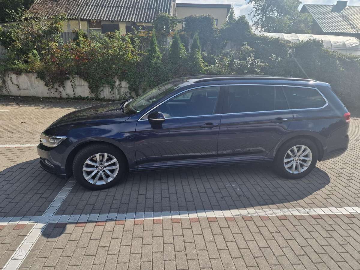 Volkswagen Passat - 4