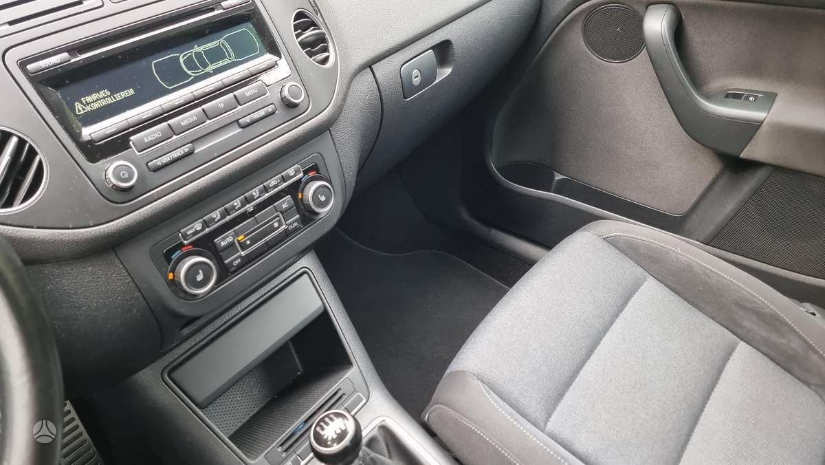 Volkswagen Golf Plus - 10
